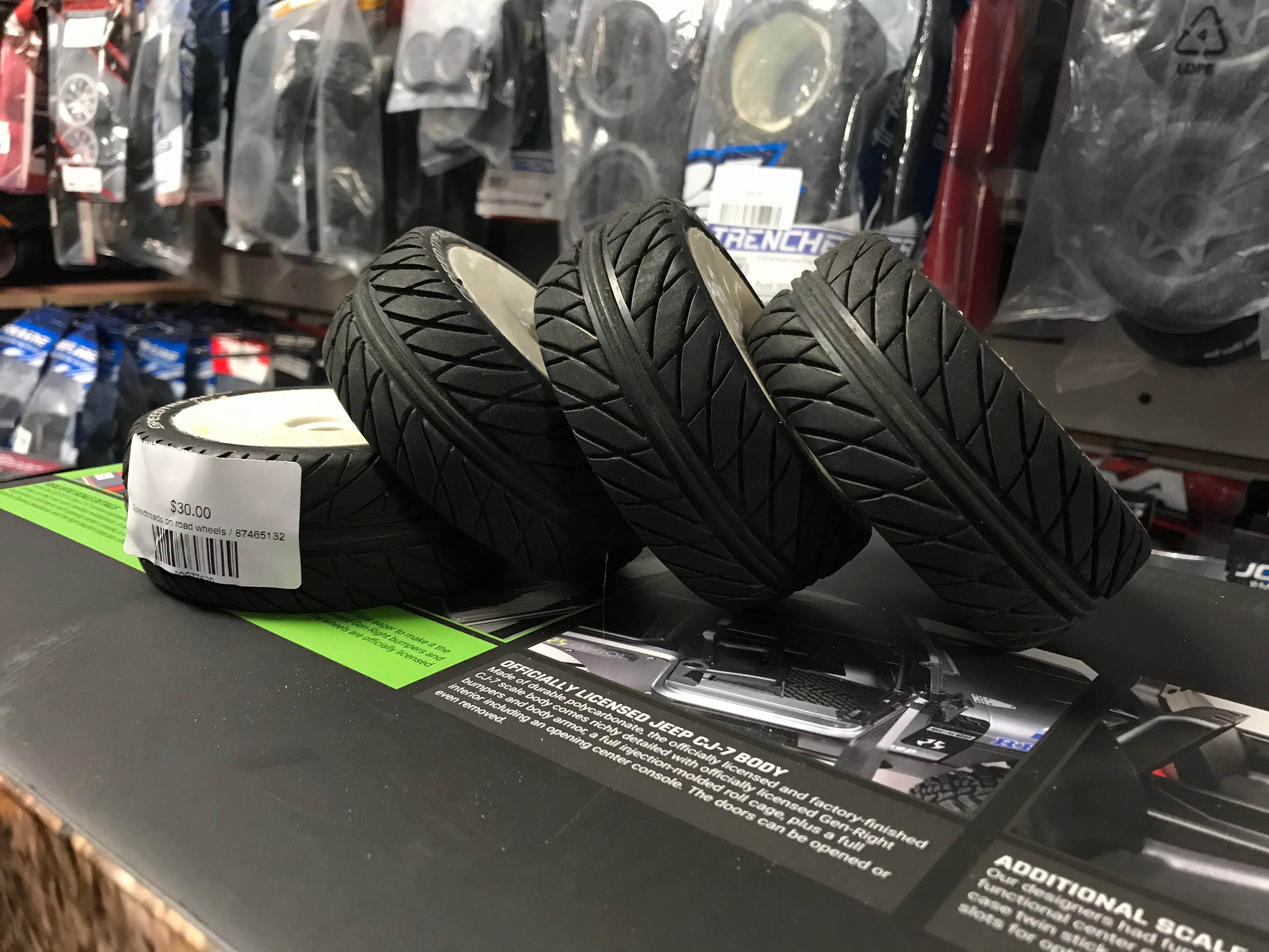 Speedtreads on road wheels