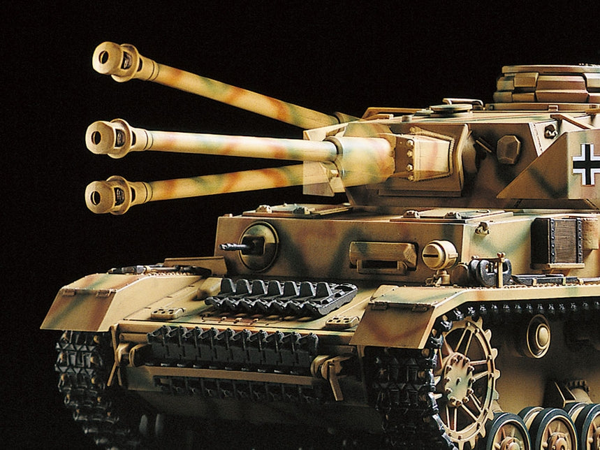 1/35 RC German Tank Panzerkampfwagen IV Ausf.J (w/Control Unit)