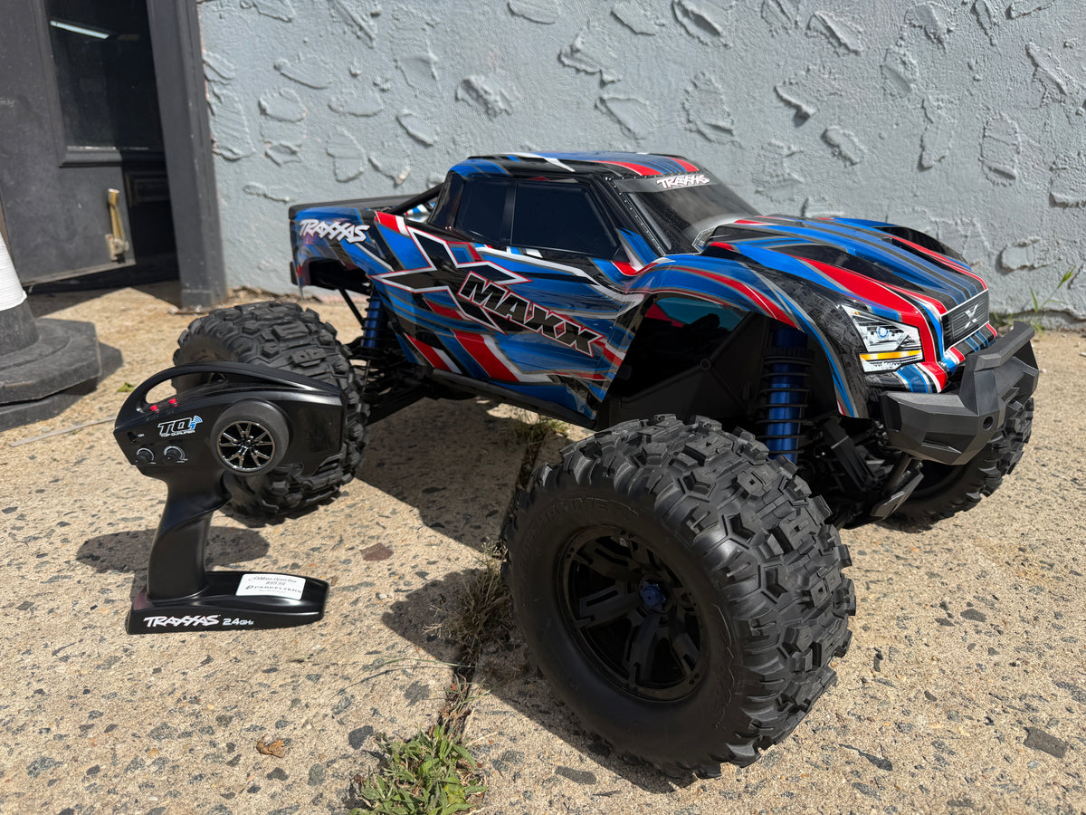 2026 Traxxas X-Maxx 8S Blue
