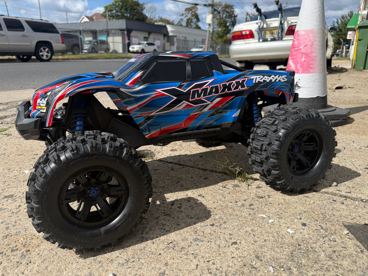 2026 Traxxas X-Maxx 8S Blue